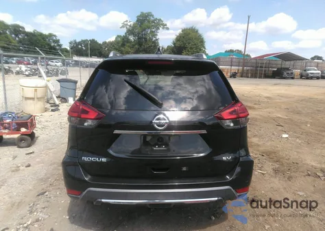 2017 Nissan Rogue Sv z USA, uszkodzony, nr VIN KNMAT2MT9HP609263